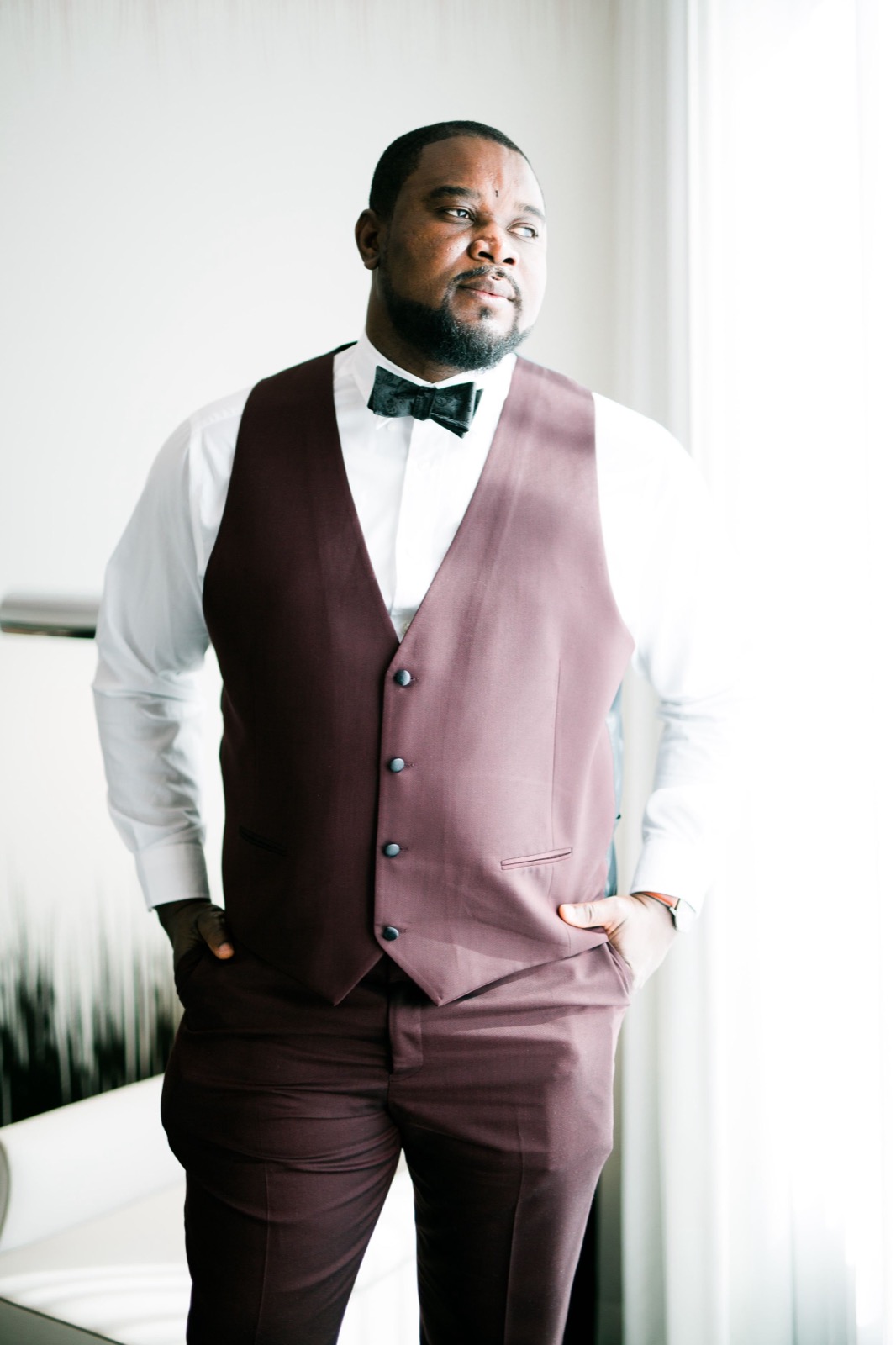 photographer captures groom getting engaged in North Carolina | North Carolina wedding photographer