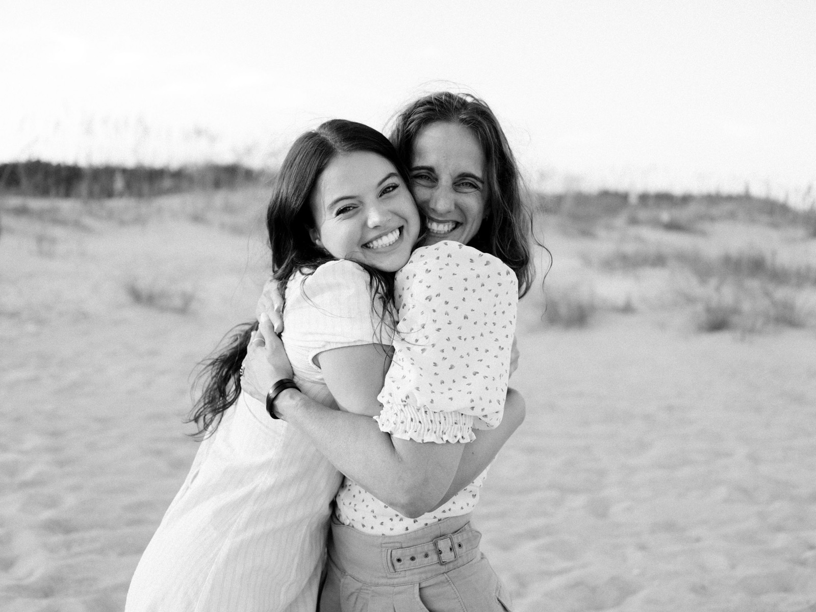 group photos of families on the beach | pink penguin studios
