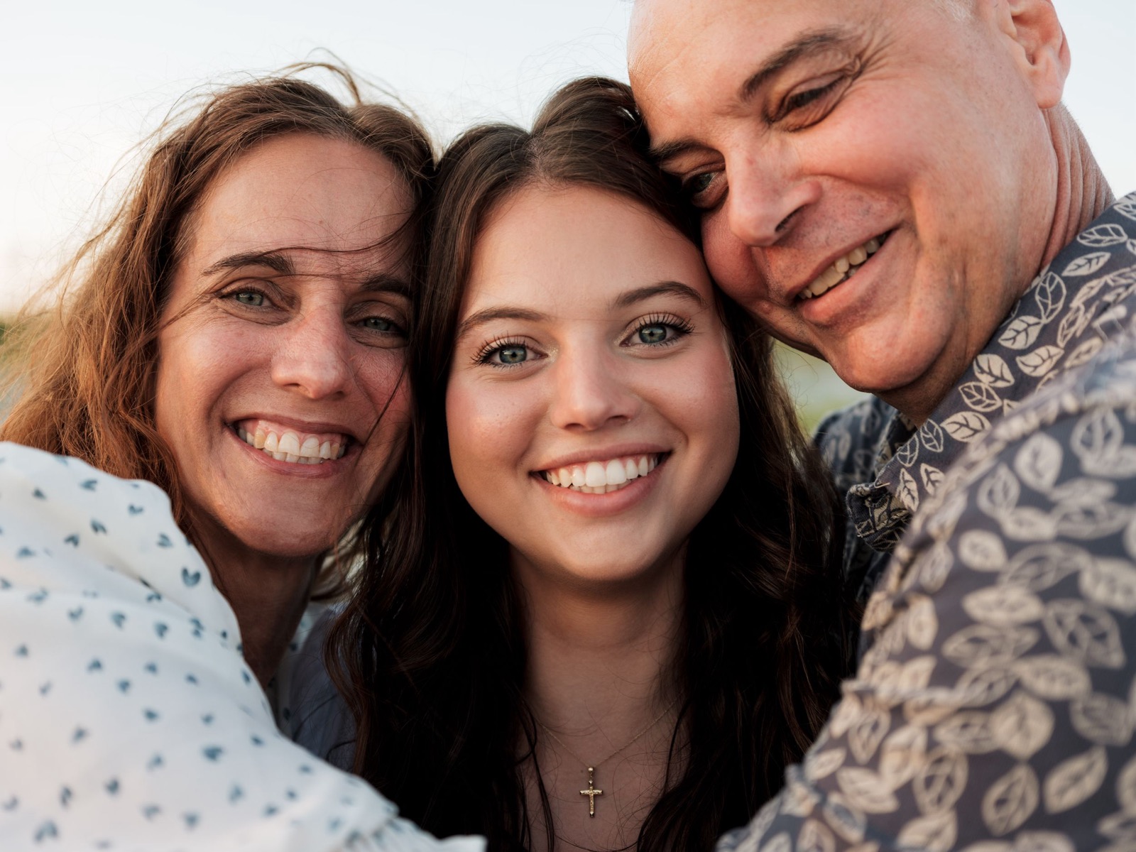 group photos of families on the beach | pink penguin studios