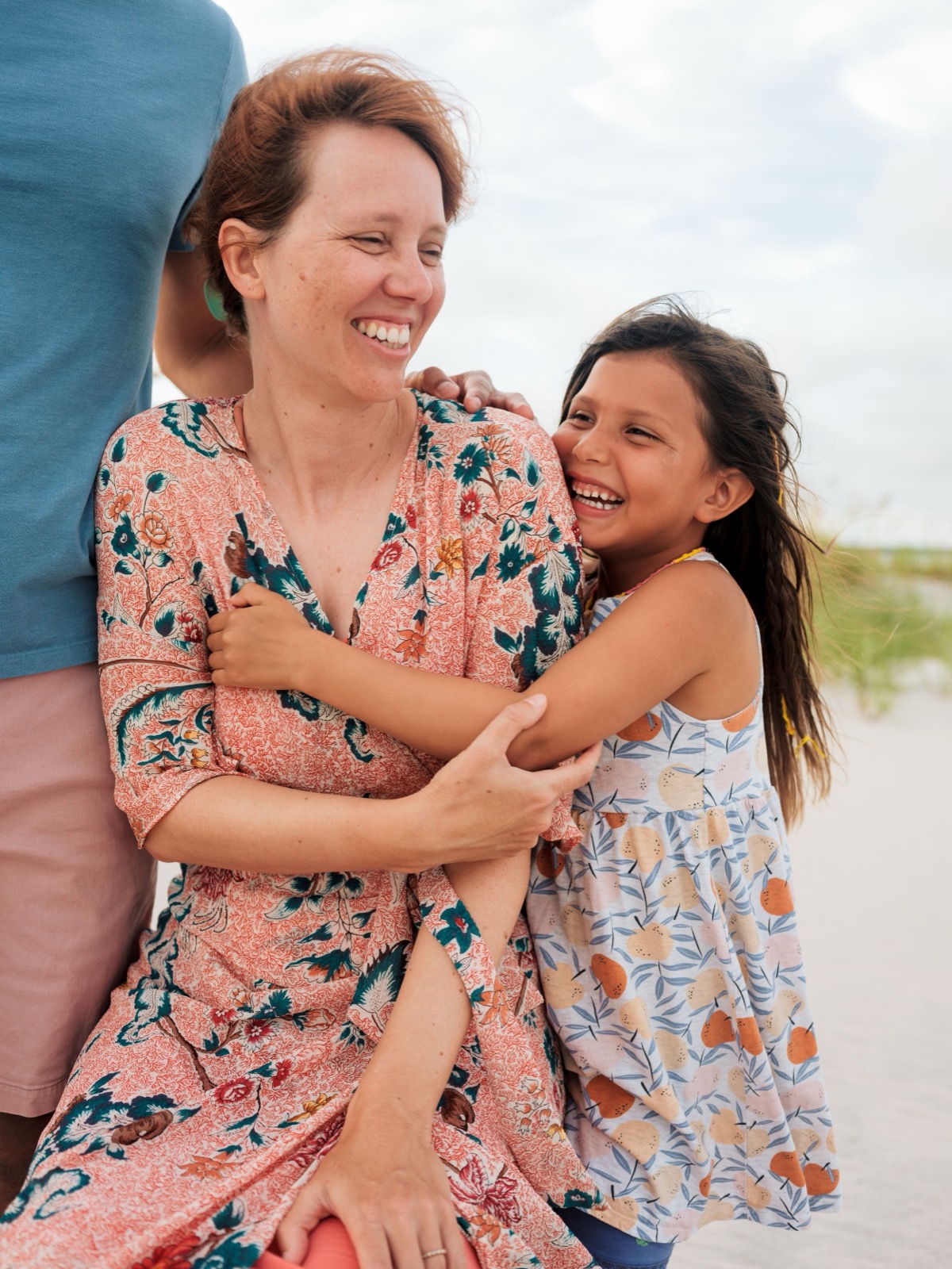 group photos of families on the beach | pink penguin studios