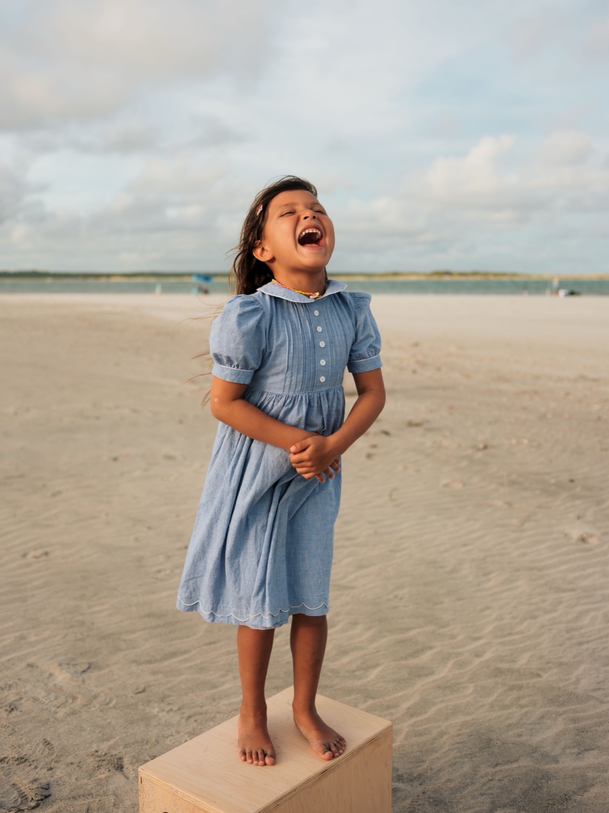 group photos of families on the beach | pink penguin studios