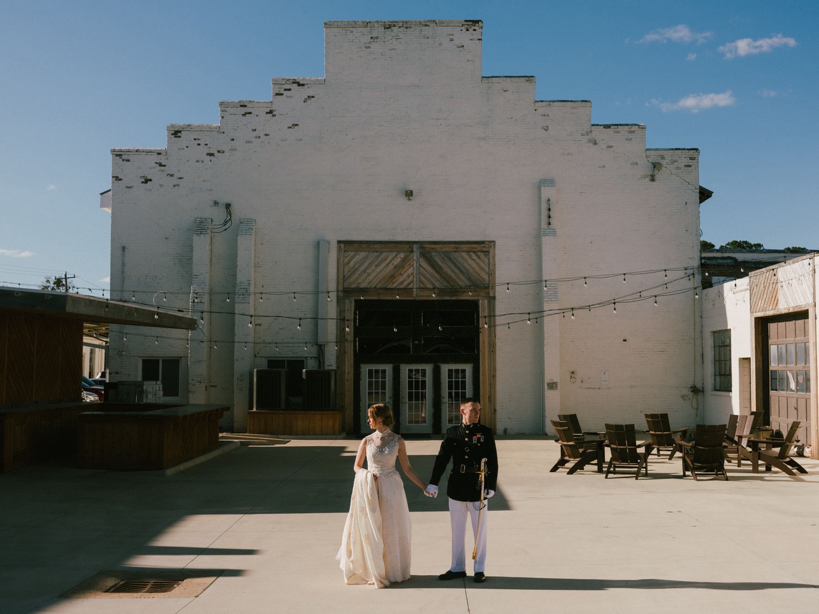 couples getting married in an airbnb in pennsylvania