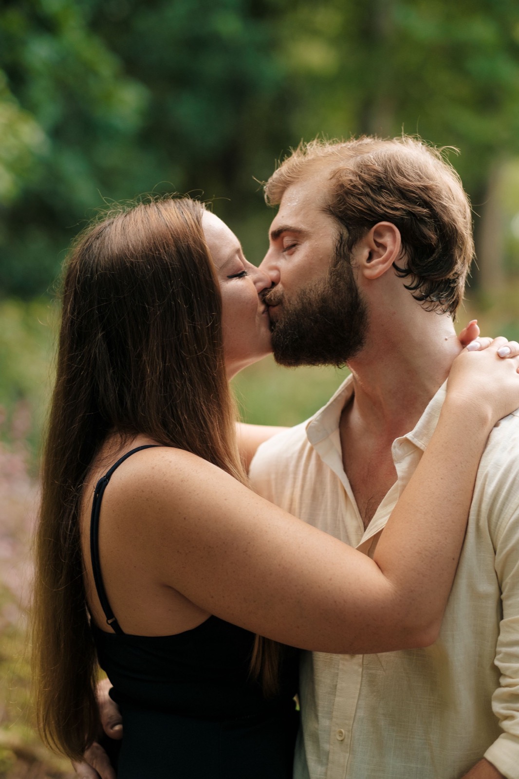 photographer captures couples getting engaged in New Hanover Arboretum | North Carolina wedding photographer