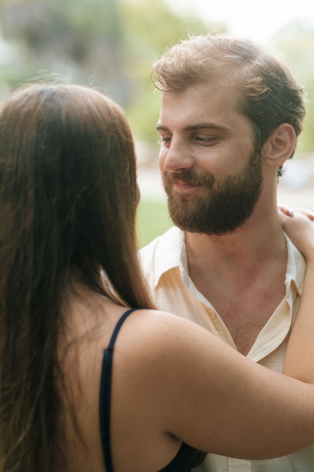 photographer captures couples getting engaged in New Hanover Arboretum | North Carolina wedding photographer