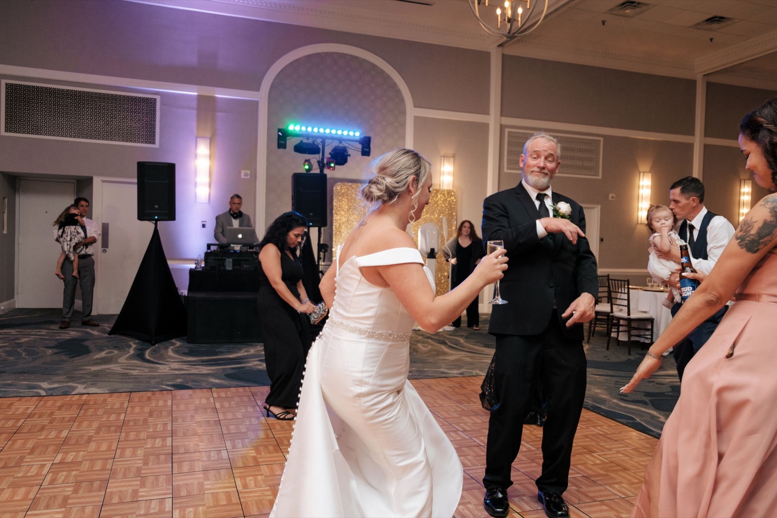 Hotel Ballast Wedding Photos