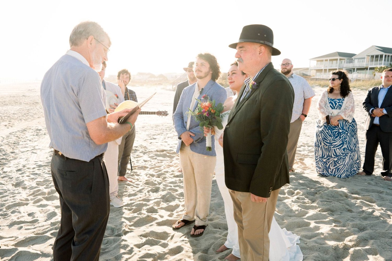 How to choose an officiant for your wedding?