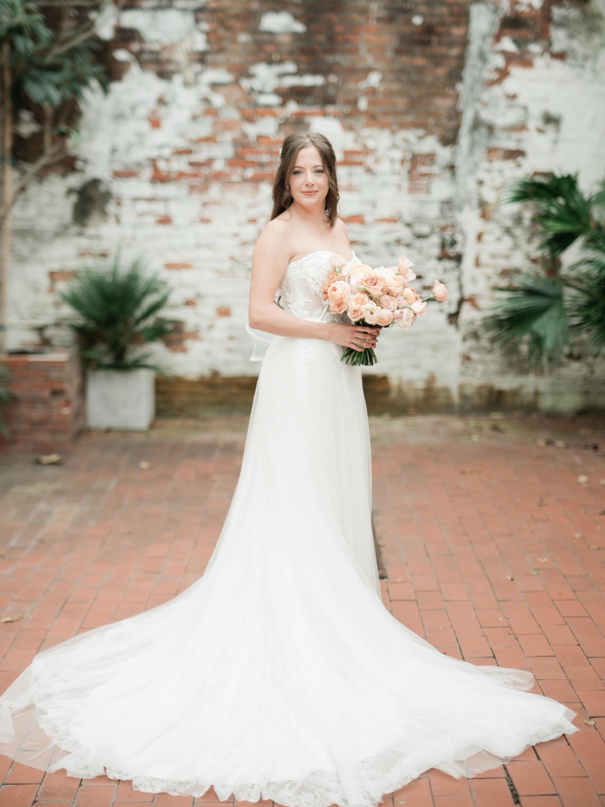 couples getting married at an outdoor wedding venue at the Atrium in Wilmington, NC