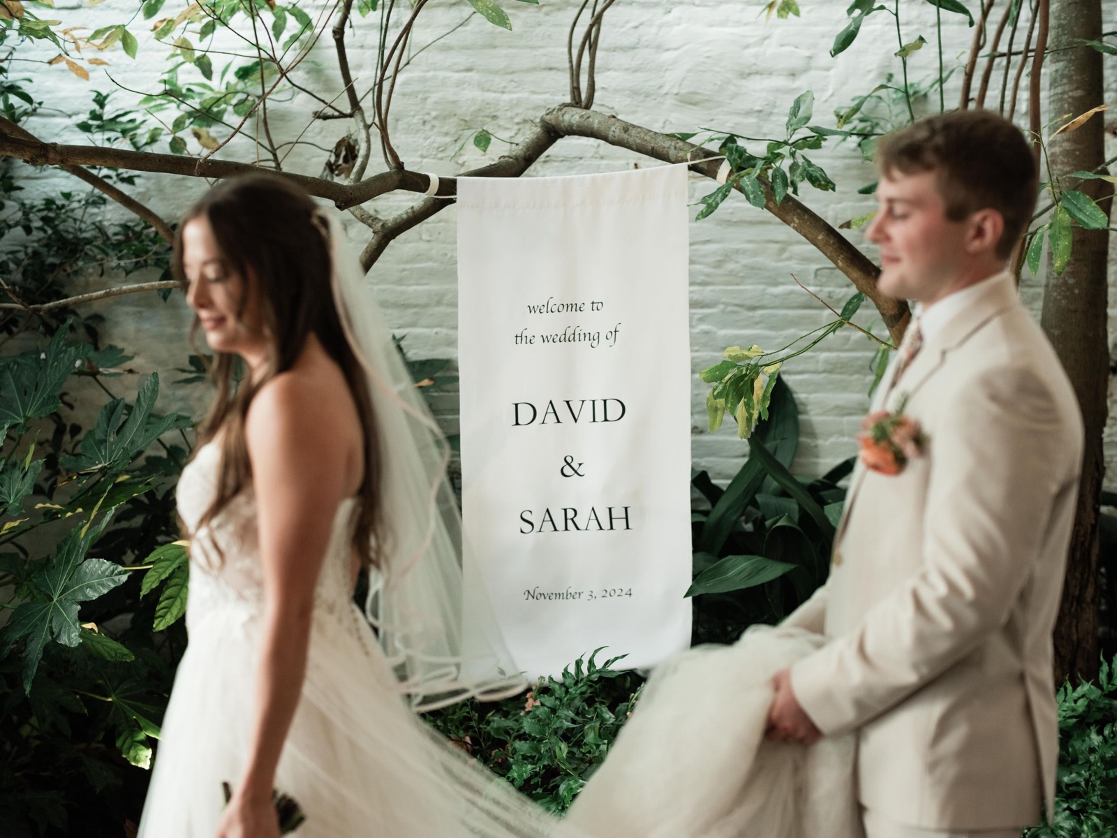 couples getting married at an outdoor wedding venue at the Atrium in Wilmington, NC