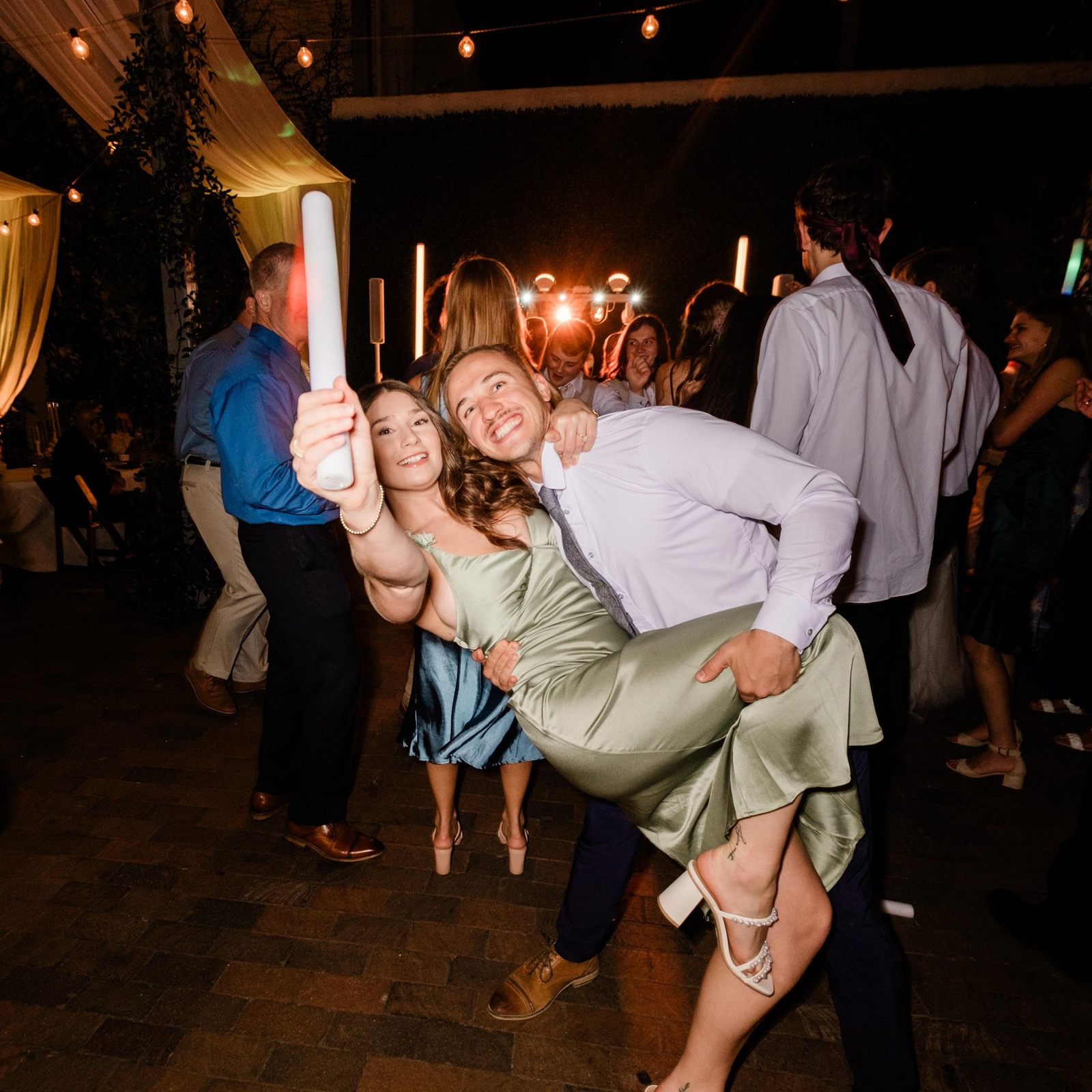 couples getting married at an outdoor wedding venue at the Atrium in Wilmington, NC