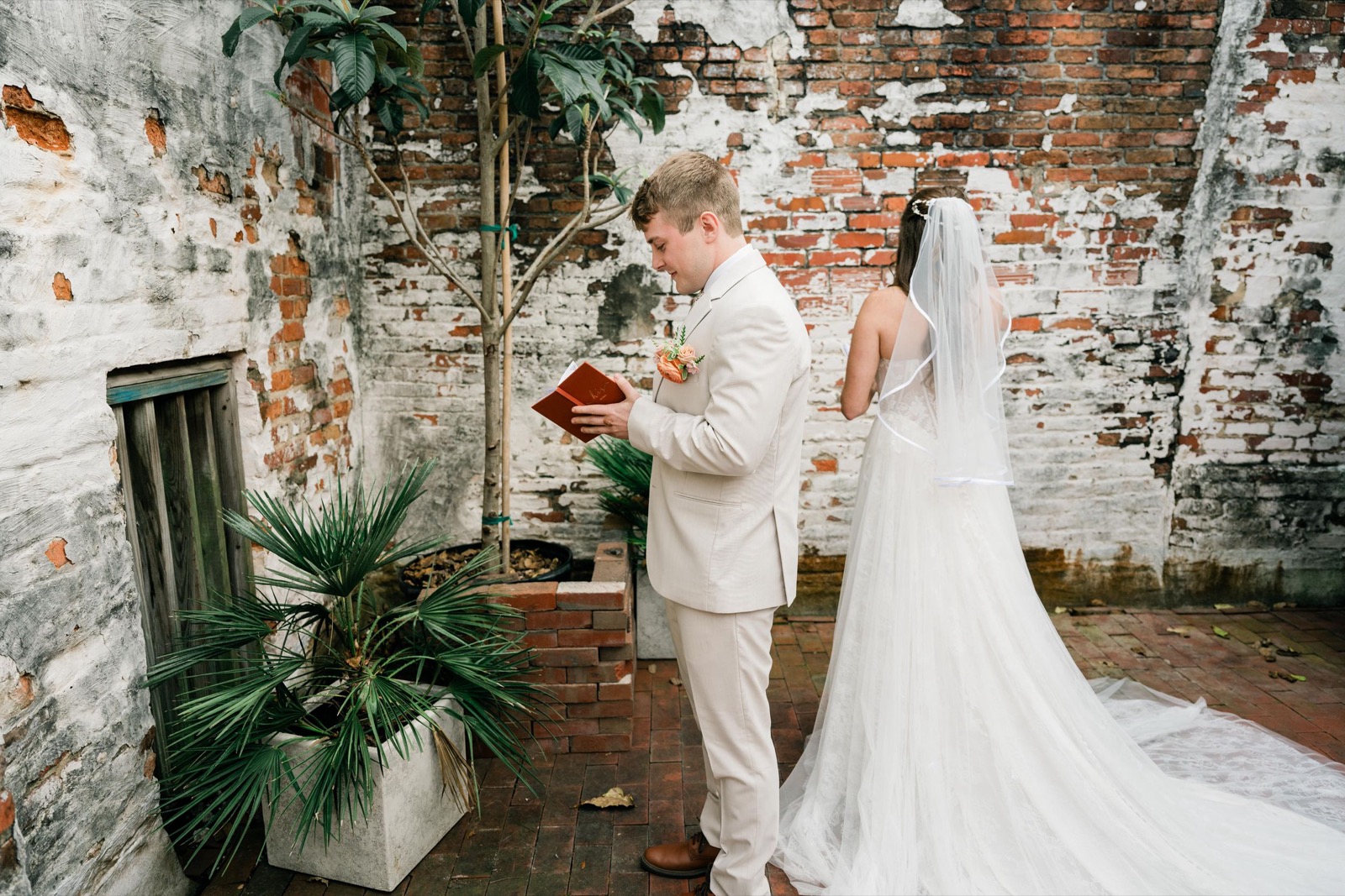 couples getting married at an outdoor wedding venue at the Atrium in Wilmington, NC