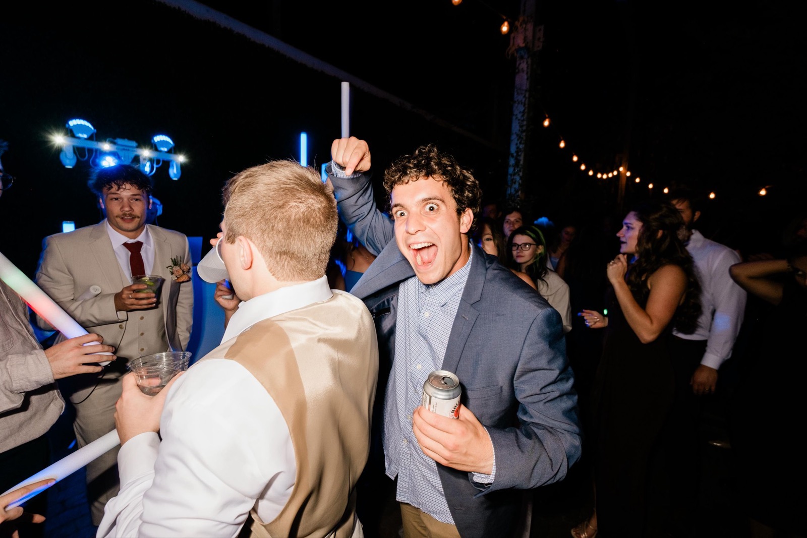 couples getting married at an outdoor wedding venue at the Atrium in Wilmington, NC