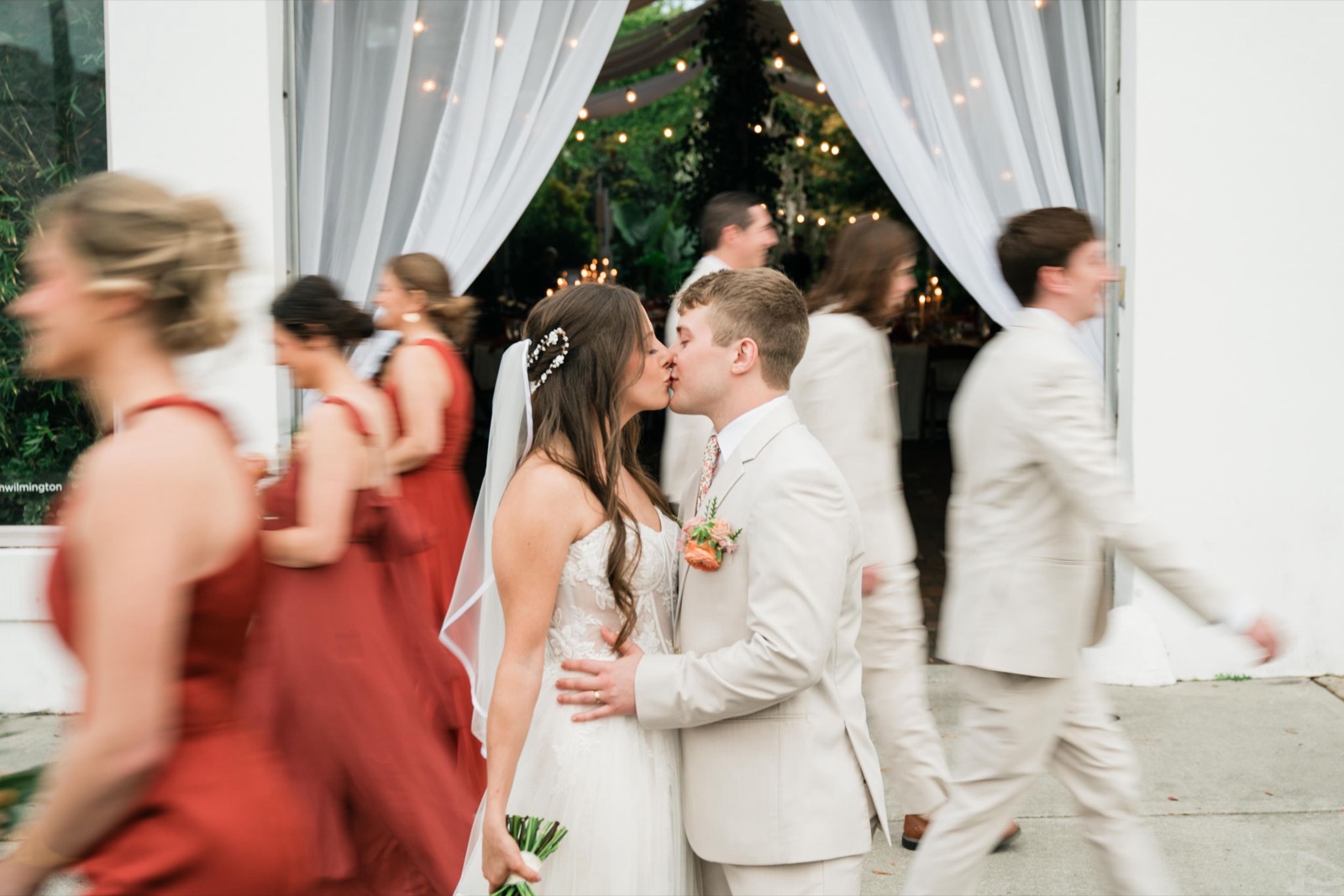 couples getting married at an outdoor wedding venue at the Atrium in Wilmington, NC