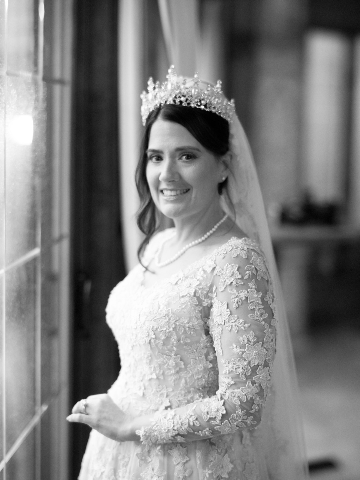 indoor bridal portrait at Champagne Manor