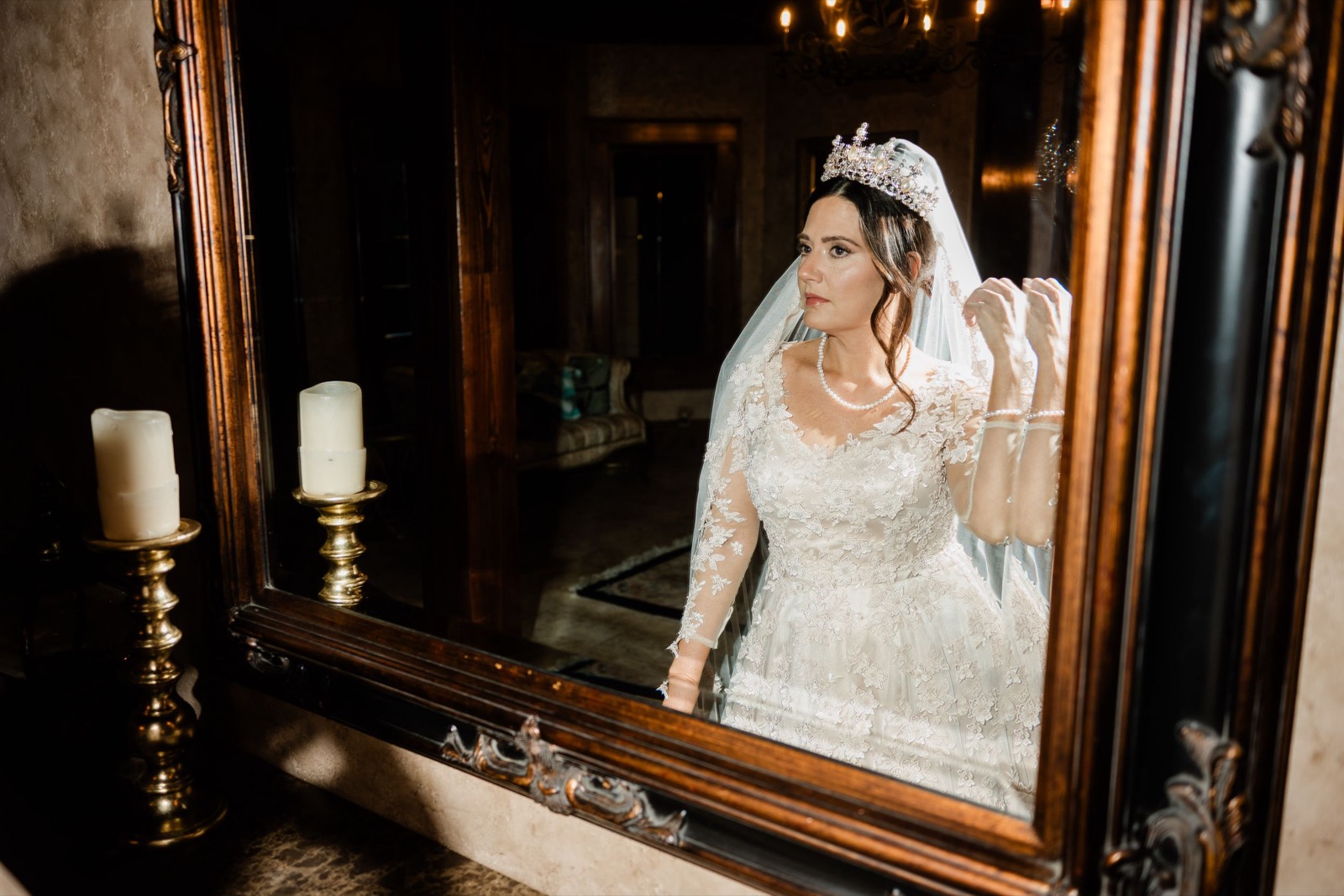 indoor bridal portrait at Champagne Manor
