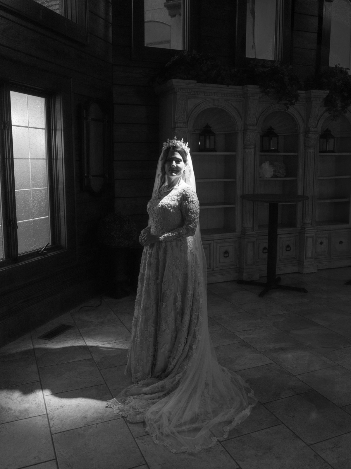 indoor bridal portrait at Champagne Manor