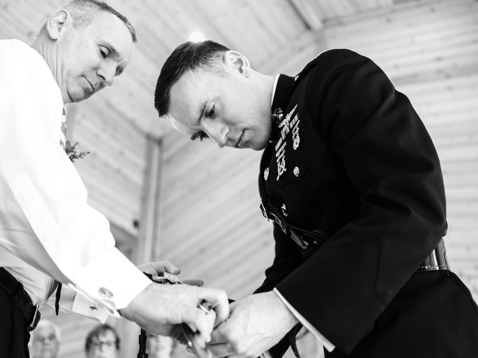 grooms portraits at maola at riverside