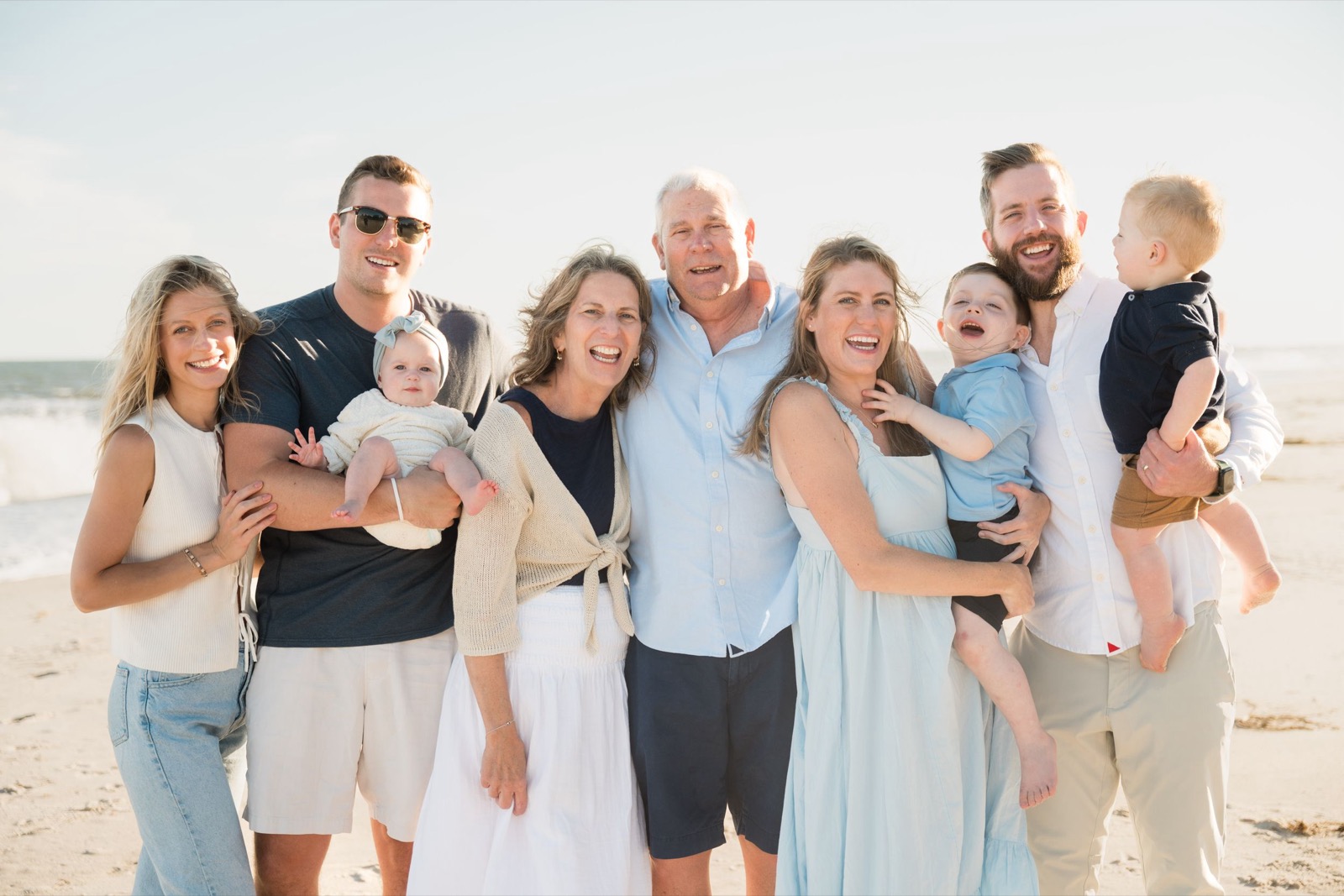 What to wear for a family beach session? | Family Photographer