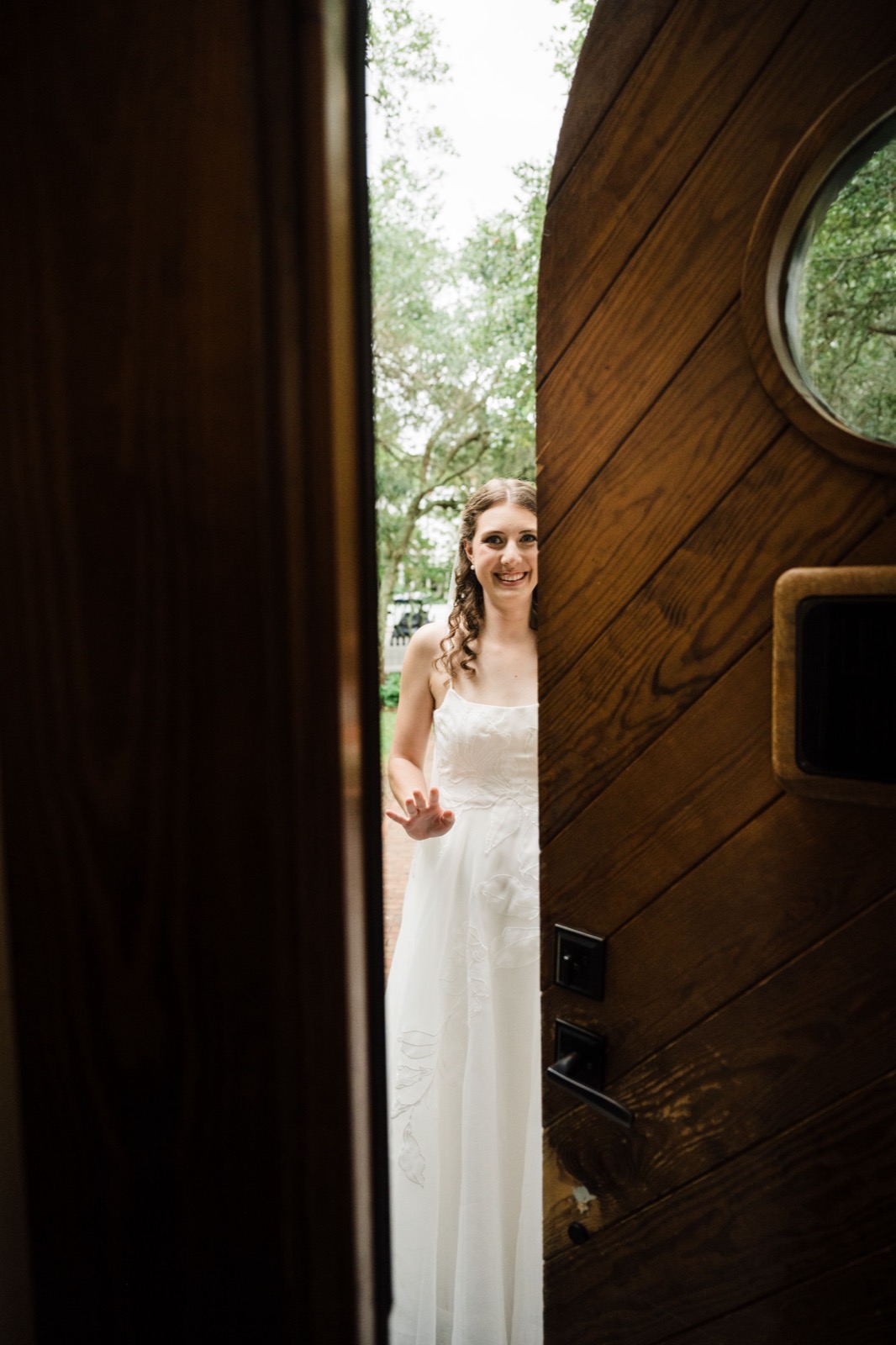 Elisa and Chris wedding story, photograph 4