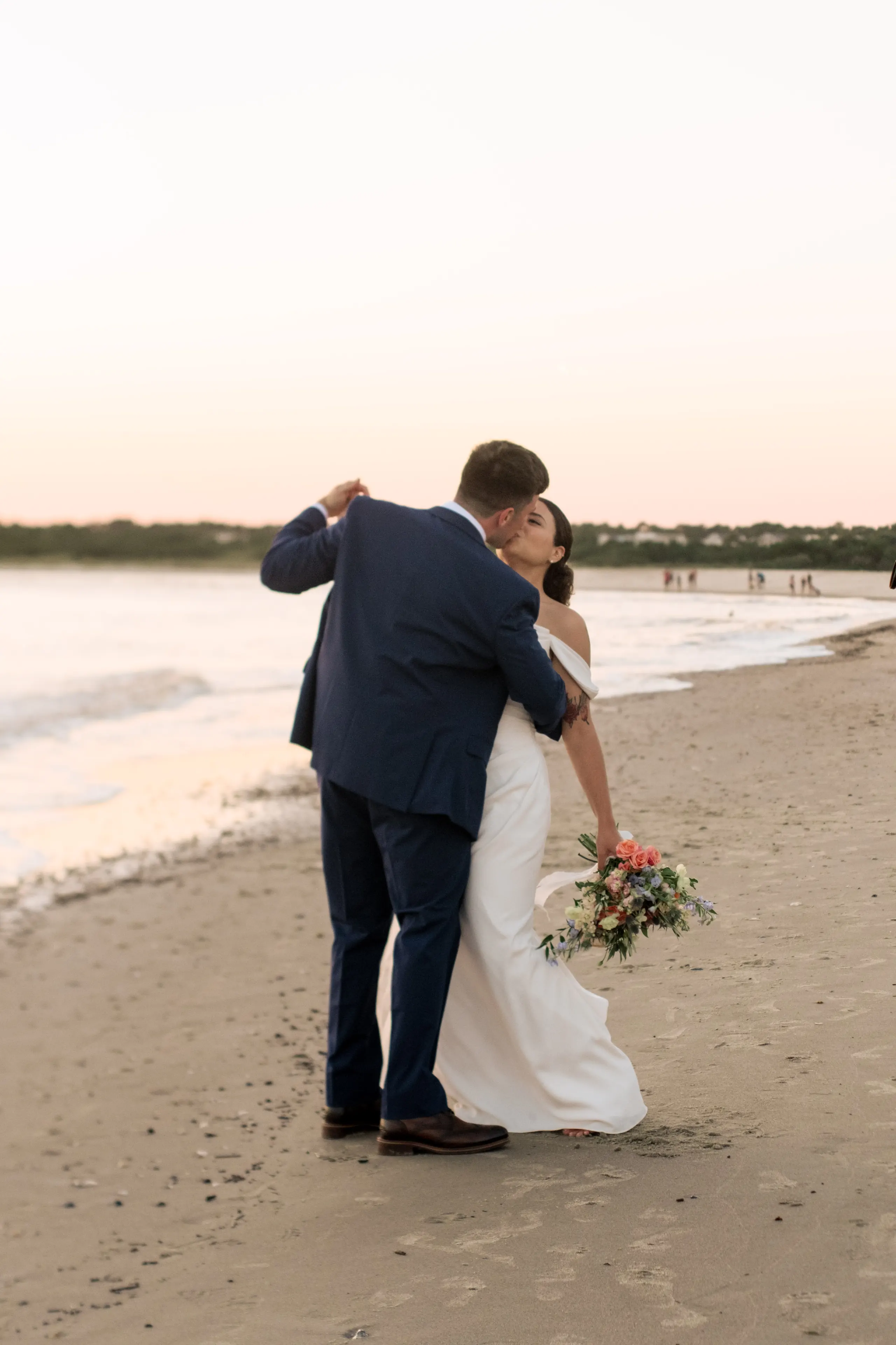 Ocean Isle Beach Airbnb wedding photo 20