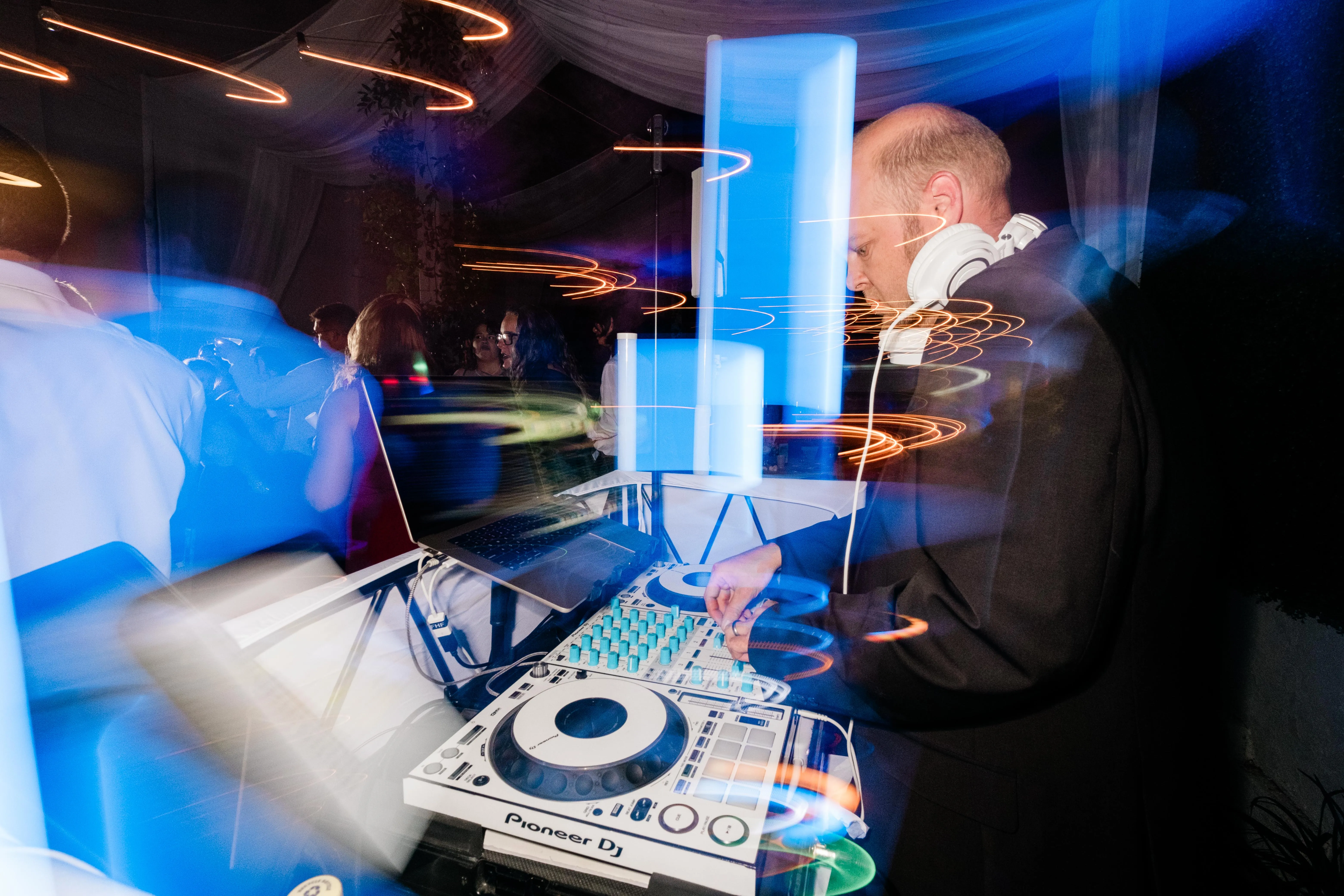 The Atrium by Ligon Flynn wedding photo 35